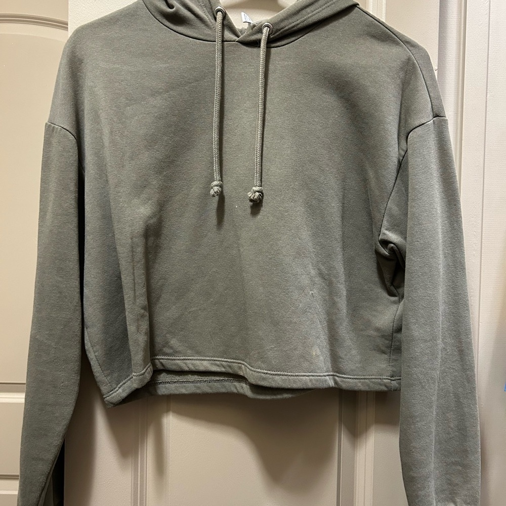 H&M Women's Gray Cropped Hoodie